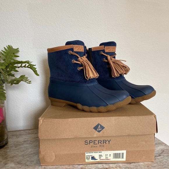 Sperry Shoes - Sperry Women’s Saltwater Tassel Duck Boots